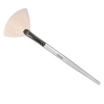 Fan Brush | пензлик для масок DMK